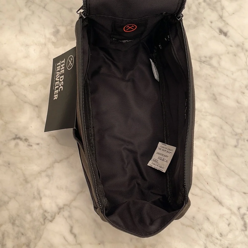 New The DSC waxed canvas Traveler case 10L in x 6H in x 5W in